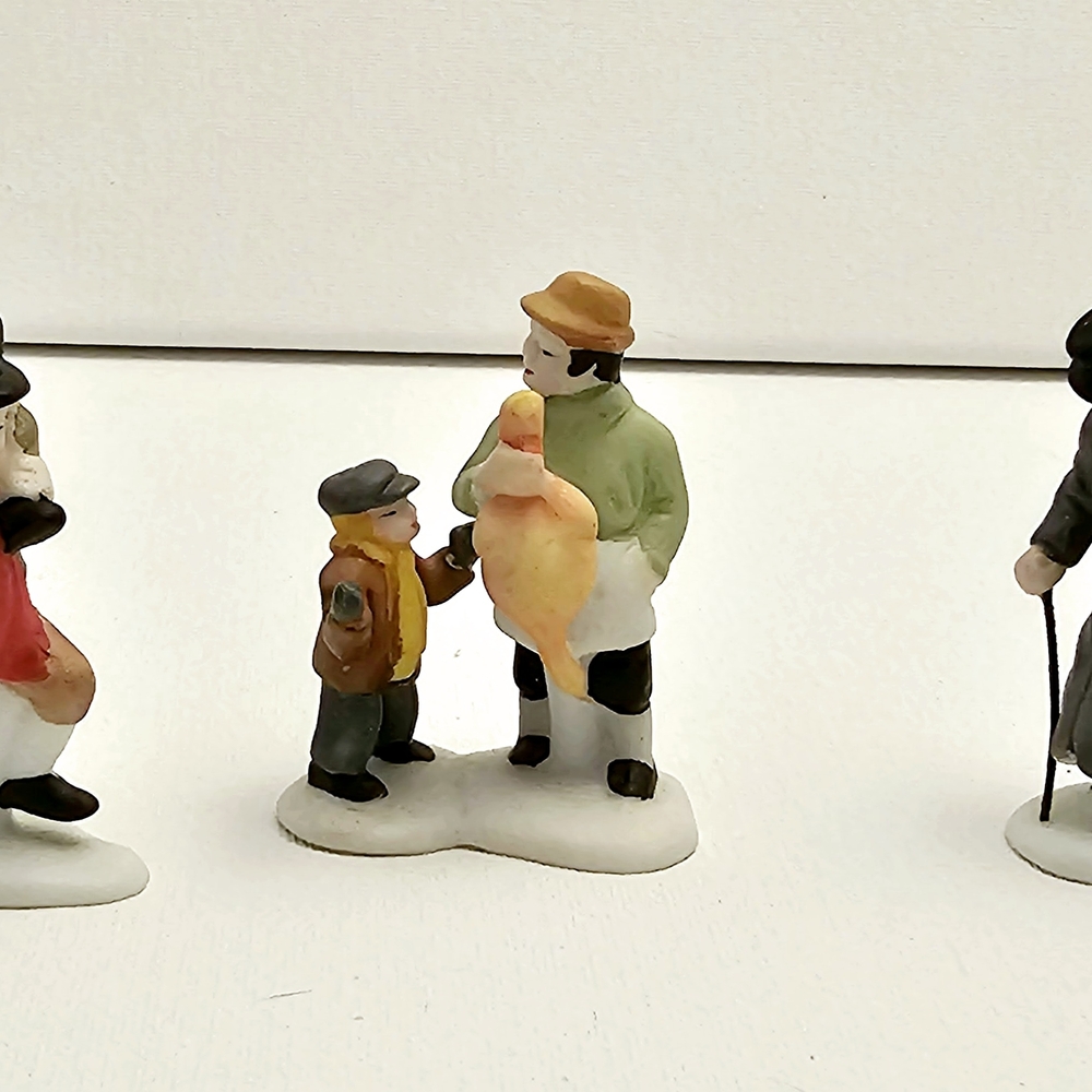 Charming Holiday Figurine Set - Green, Brown, Orange
